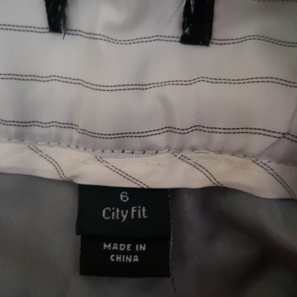 Polished, classic wool pants - Picture 3 of 4